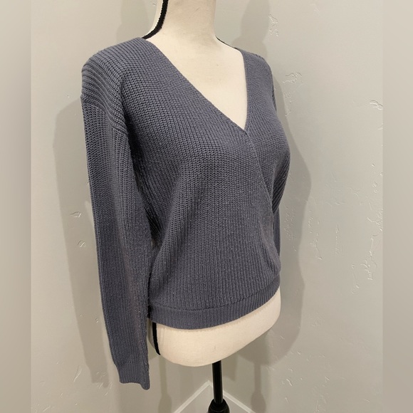 Knit sweater, front wrap, v-neck, size medium, in dark lavender, fitted. GUC. - Picture 2 of 6